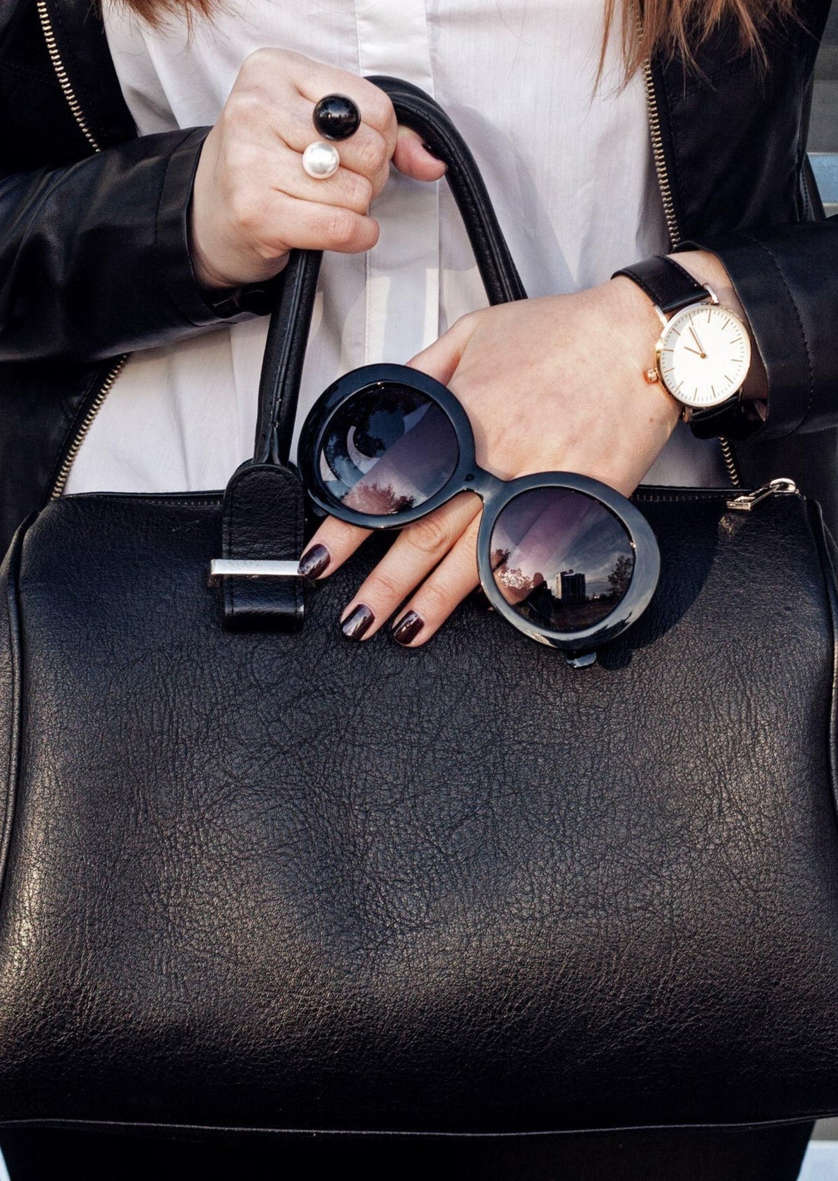 Do Quartz Watches Need Batteries? Montret