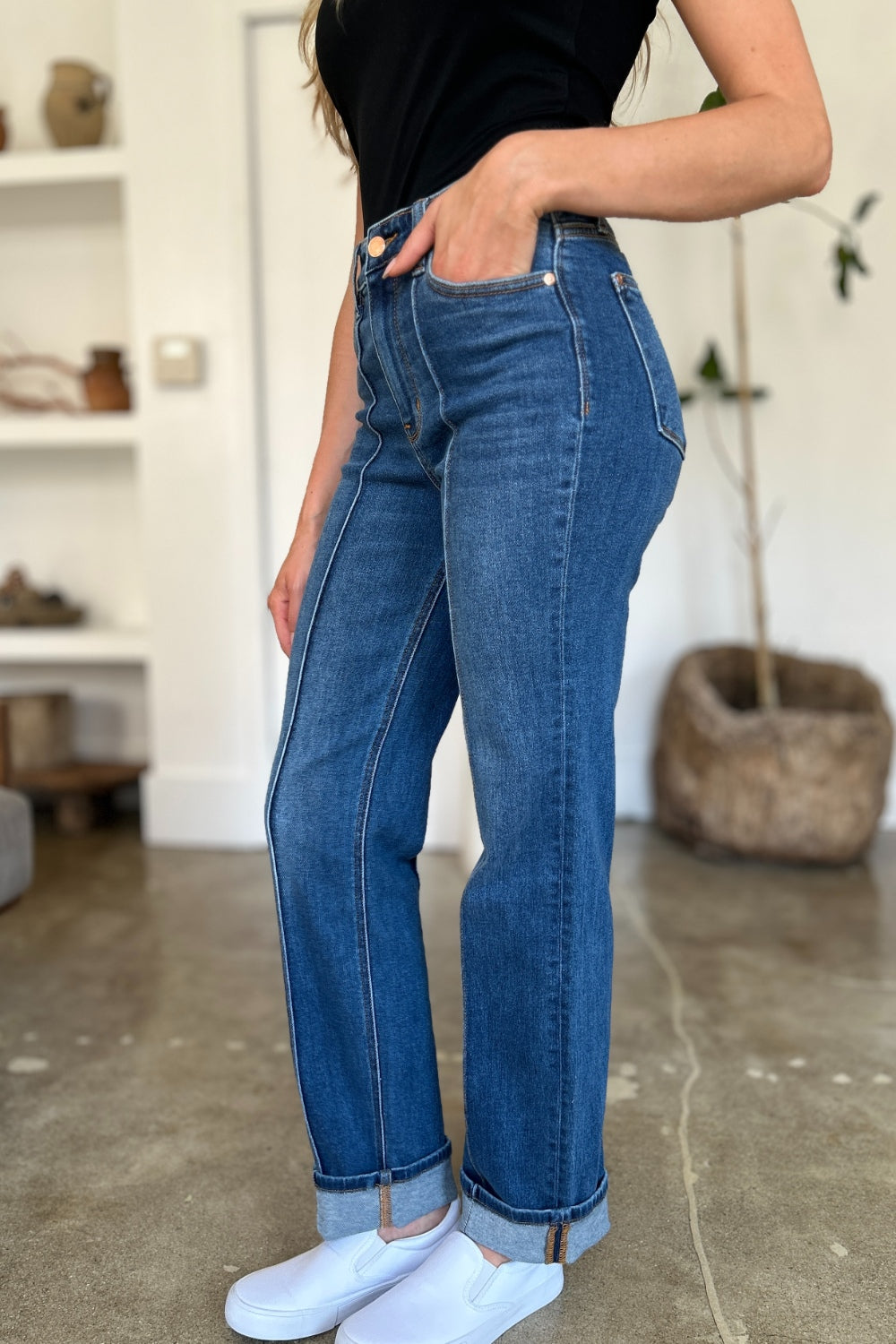 Judy Blue – Gerade Jeans in voller Größe mit hoher Taille und Vordernahtdetail