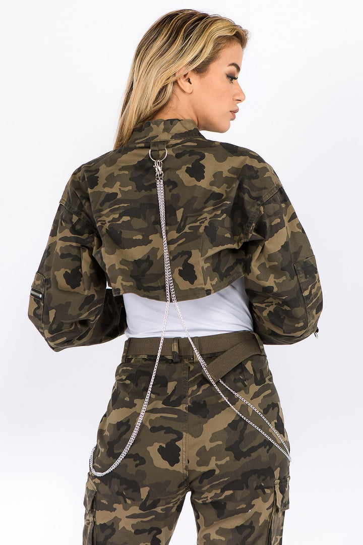 American Bazi – Kurze Camouflage-Jacke mit Ketten