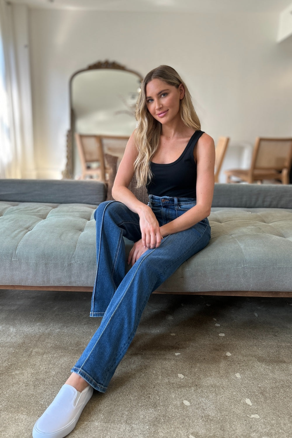 Judy Blue – Gerade Jeans in voller Größe mit hoher Taille und Vordernahtdetail