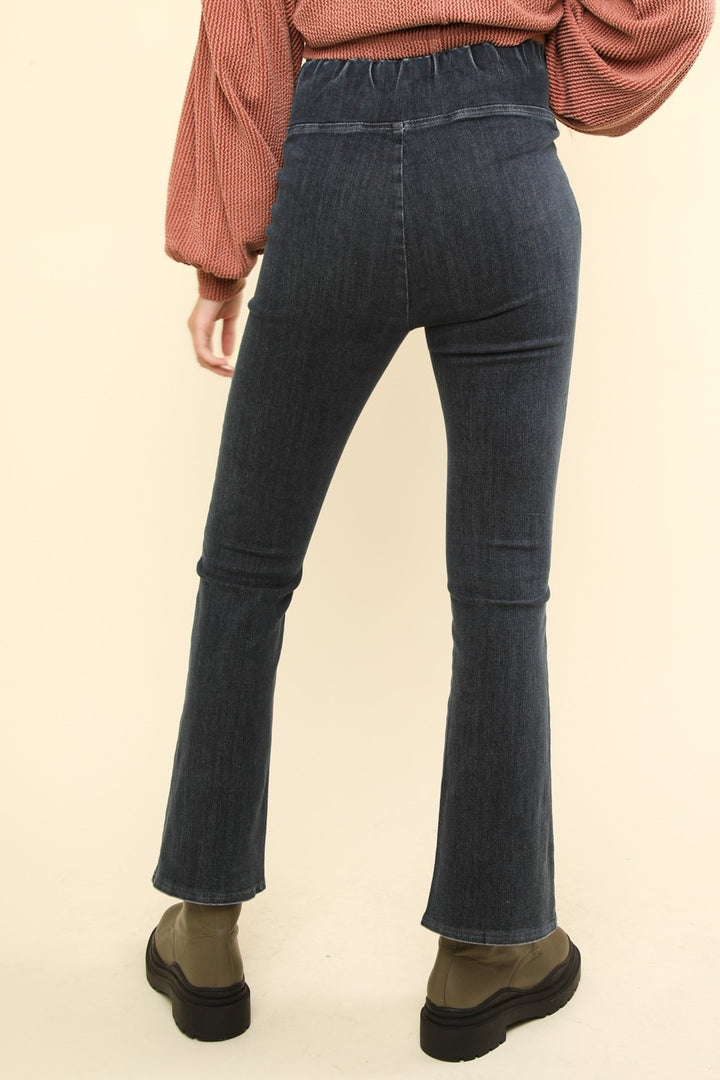 VERY J – Stretch-Leggings aus verwaschenem Denim mit überkreuzter Taille