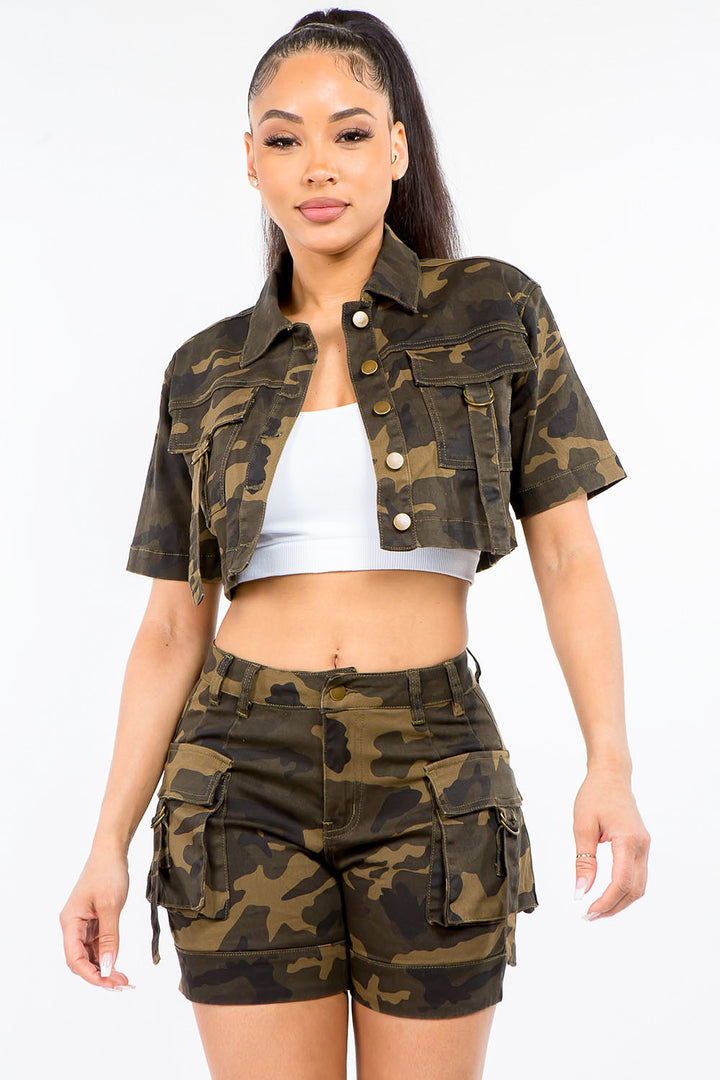 American Bazi – Kurze, kurzärmlige Camouflage-Jacke in voller Größe