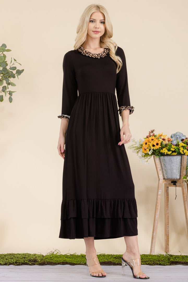 Celeste – Midikleid in voller Größe mit Leopardenmuster und Rüschendetail